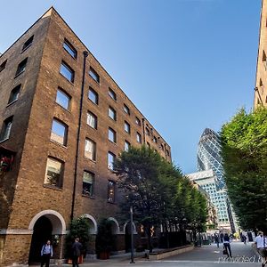 Devonshire Club & Hotel